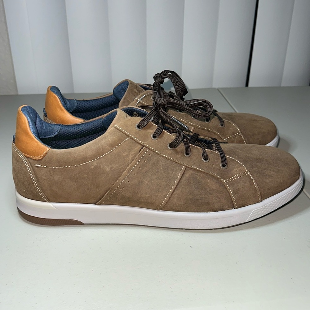 FLORSHEIM CROSSOVER Lace To Toe NEW, size 12, very comfy, last one!